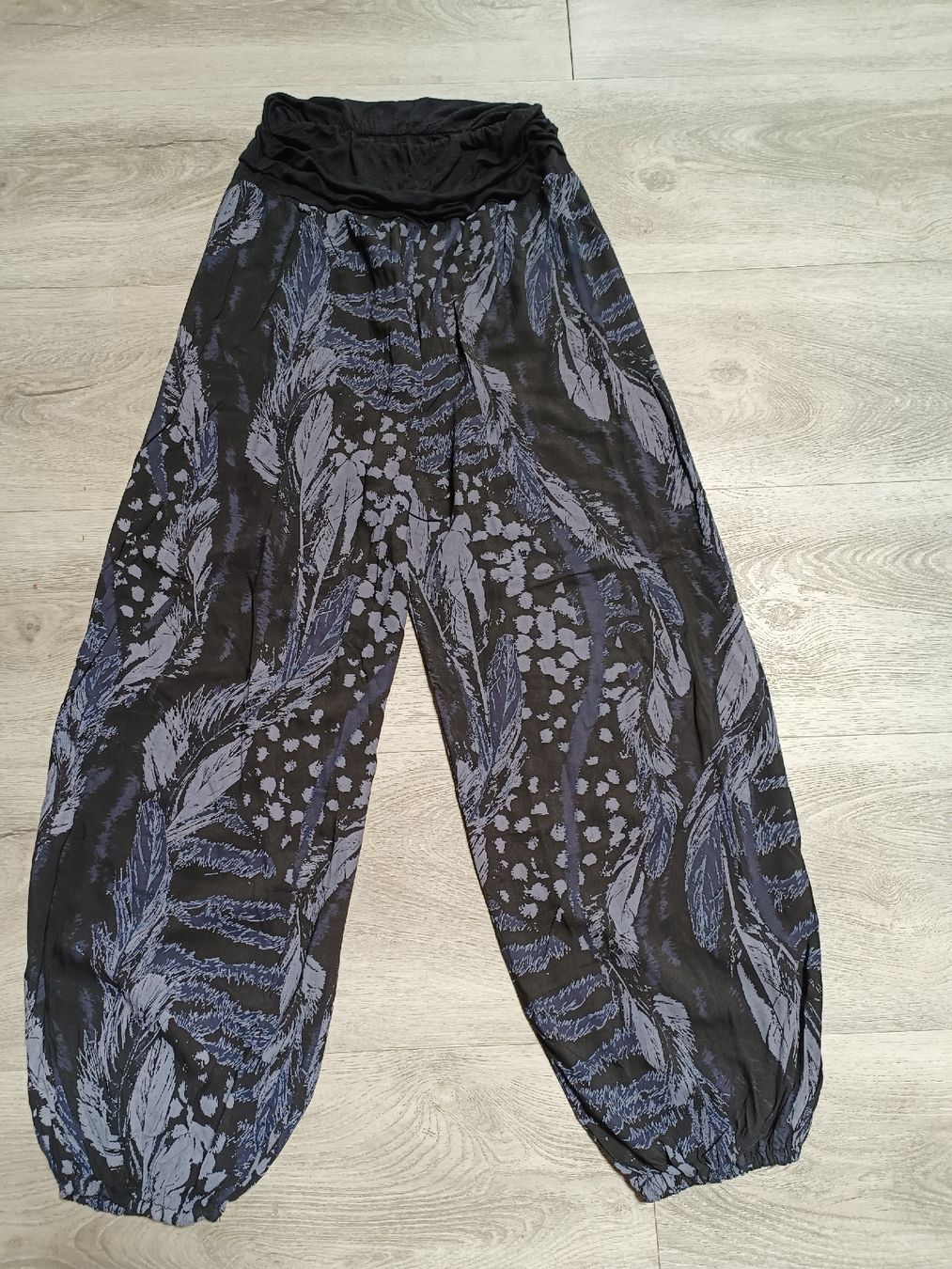 Pantaloni: Leichte Sommerhose M/L – Usato da Bätterkinden venduto da Elefantenzoo