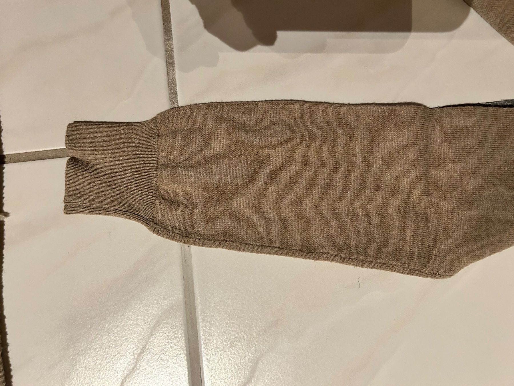 Zara Pullover & Sweatshirts: Damenrollkragenpullover Grösse M – Gebraucht aus Gutenswil von walker60 3