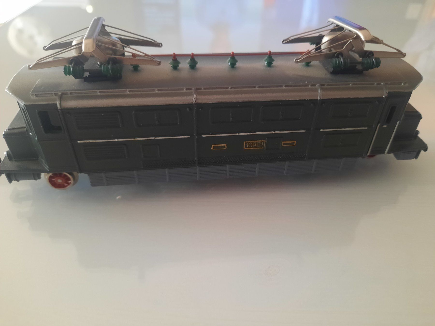 Hag Modellini di ferrovie: Locomotive HAG - Ae 4/7 – Usato da Thônex venduto da Lasdunas 1