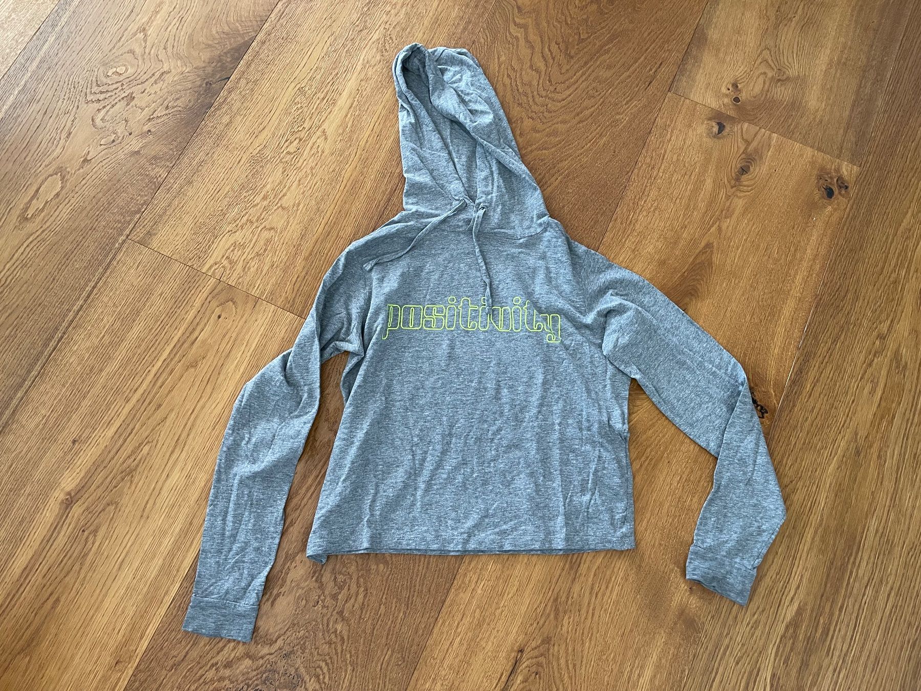 Maglioni & Felpe: Mädchen Hoodie – Usato da Seewen venduto da dvh05