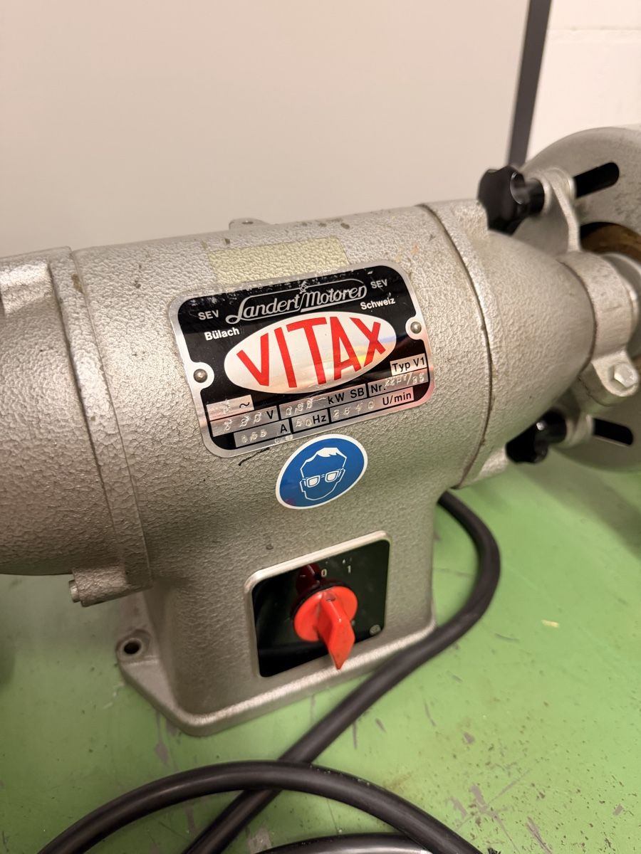 Vitax Schleifen & Polieren: VITAX SCHLEIFMASCHINE – Gebraucht aus Abtwil SG von Handwerker22 2