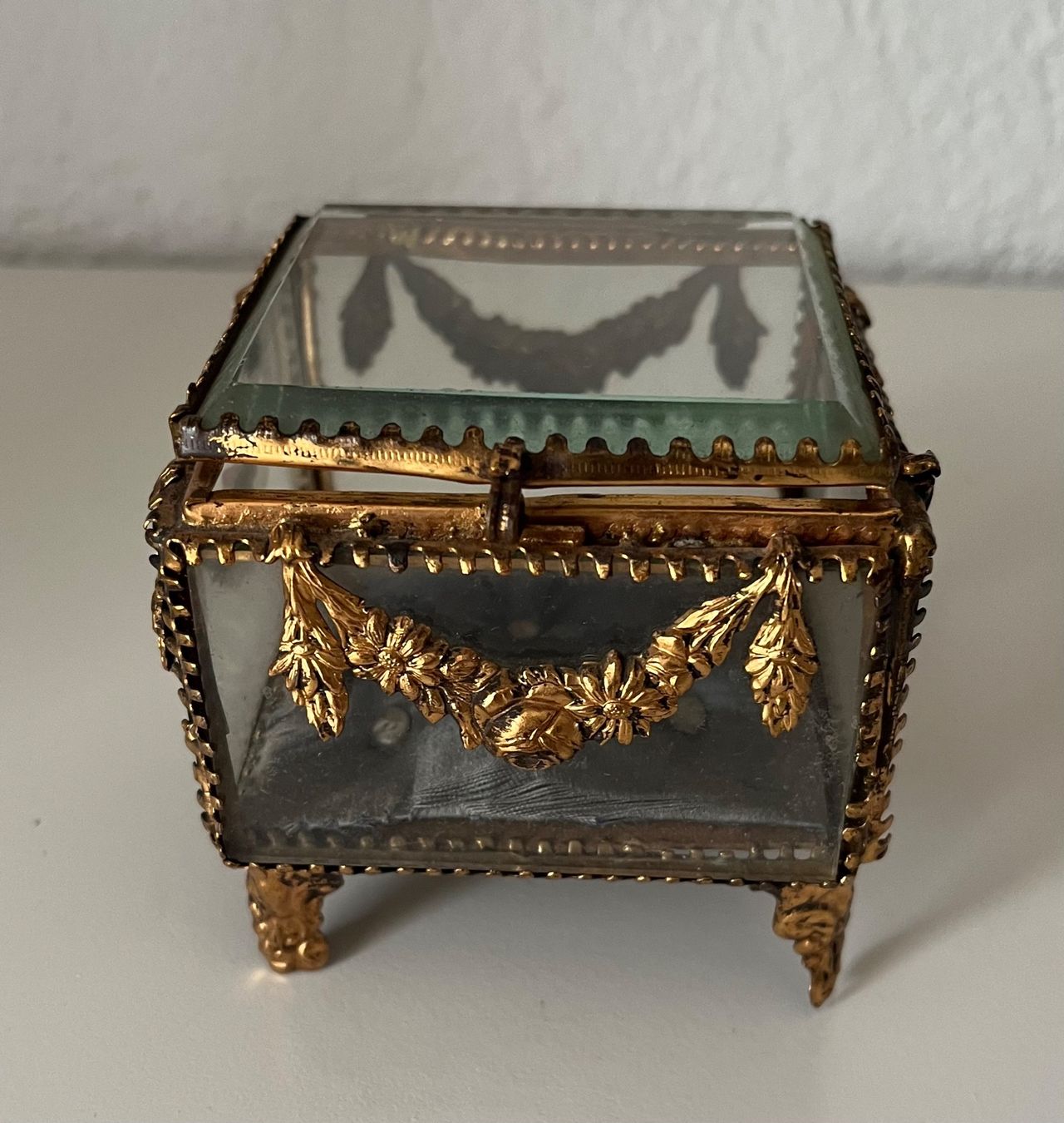 Barattoli: Schmuckbox, vitrine, antik, schatulle – Usato da Kirchleerau venduto da Piroska05
