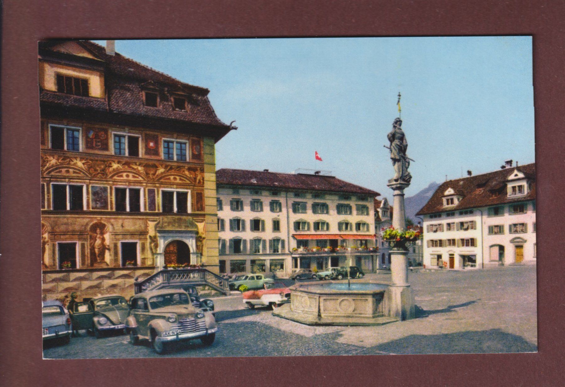 Cartoline postali: SCHWYZ - Rathausplatz – Usato da Pully venduto da nicecards-shop