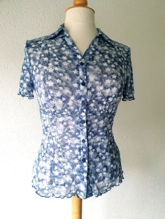 BLUSE TUNIKA SHIRT S 36 STERNE STARS BLAU GRAU TOP zu JEANS