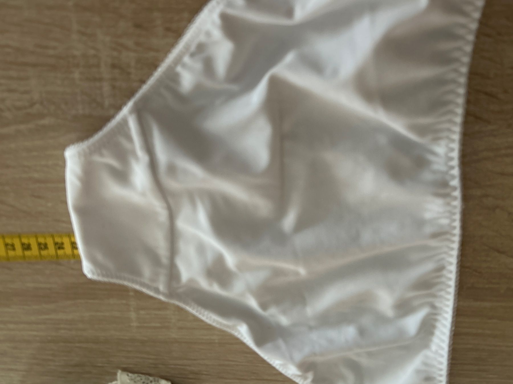 Altra biancheria intima: Damen Slip weiss mit Spitzen – Usato da Brunnen venduto da Nala2929 6