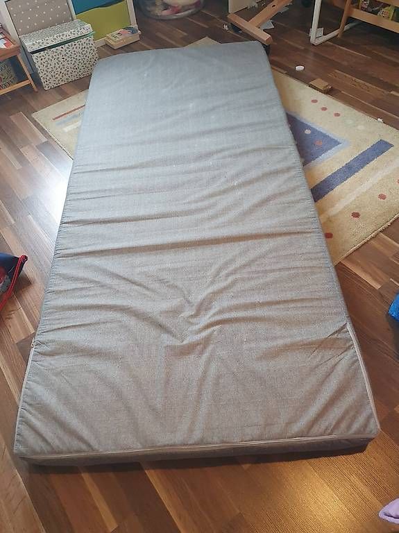 Materassi: Matelas 80x200 excellent état – Usato da Chavornay venduto da er_yy7k 1