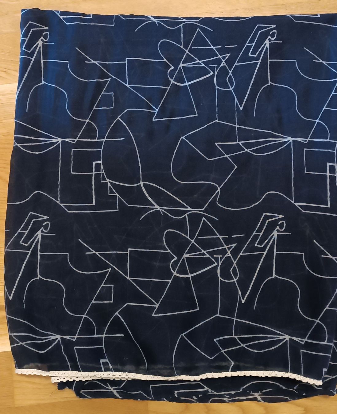 Foulard & Sciarpe: Damen Schal blau mit Muster – Usato da Luzern venduto da sim_lqq2 1
