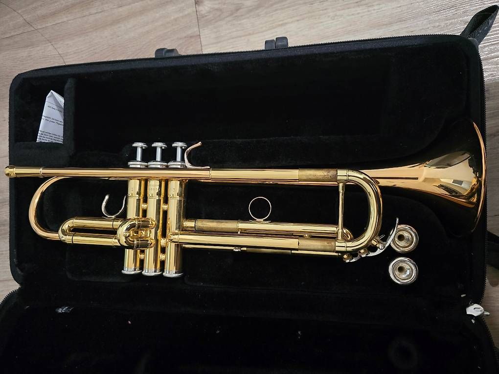 Musikinstrumente: Yamaha Schülertrompete YTR5335 G – Gebraucht aus Basel von mdz05