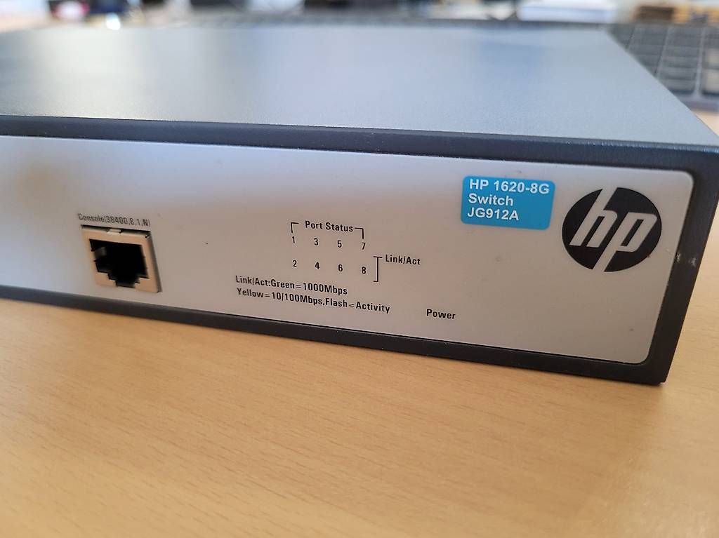 Hubs & Switches: Switch HP 1620-8G – D'occasion à Möriken AG par langdesign 1