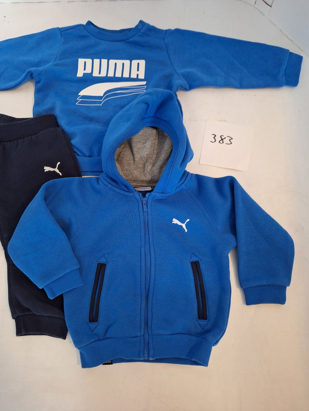 Puma Lotti & Set di vestiti: Puma Kleiderpaket Trainer  74 6-9 Monate – Usato da Chur venduto da copino 1