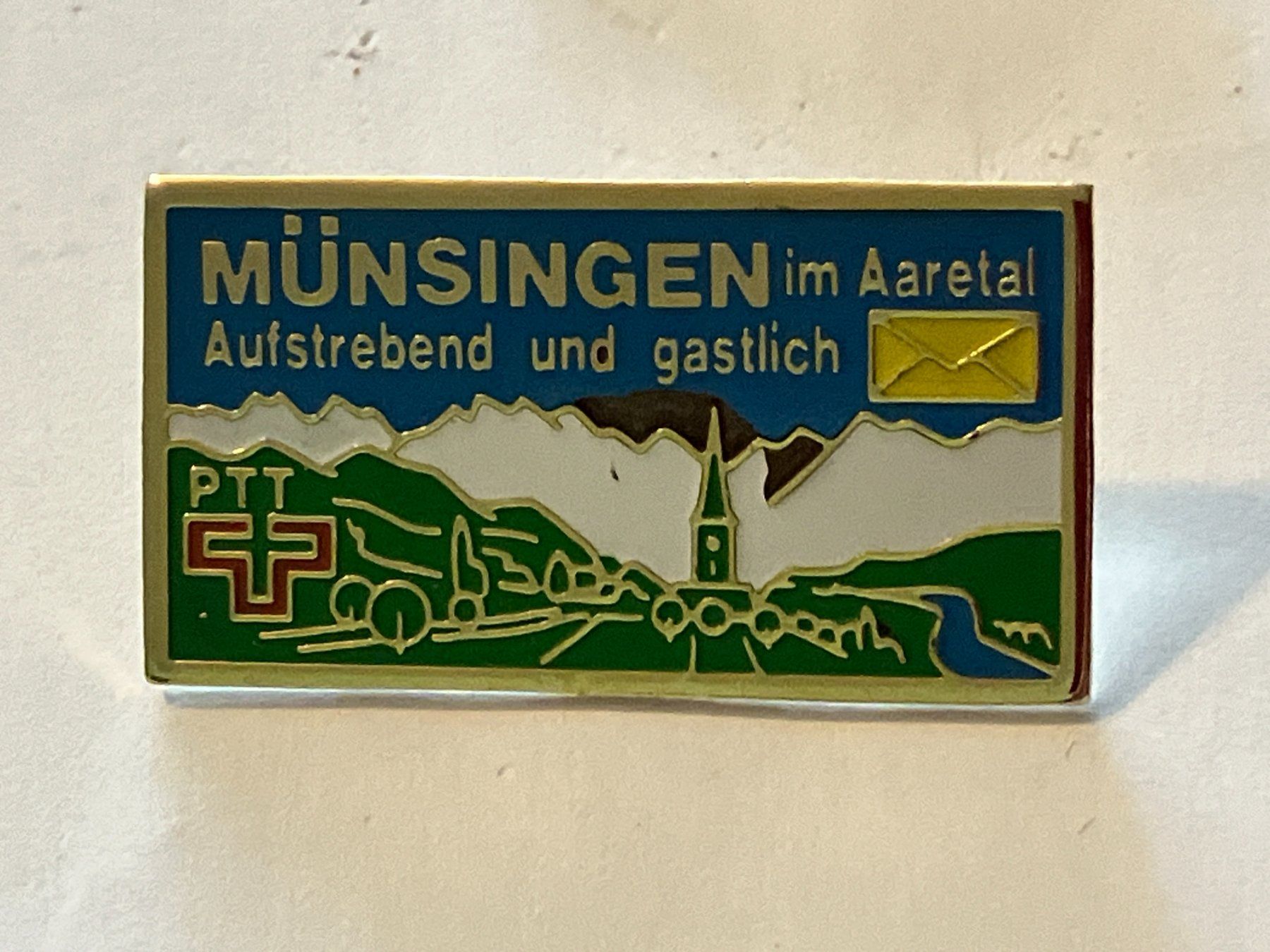 Placchette & Badge: 1 Pin Münsingen im Aaretal – Usato da Basel venduto da djwwpp