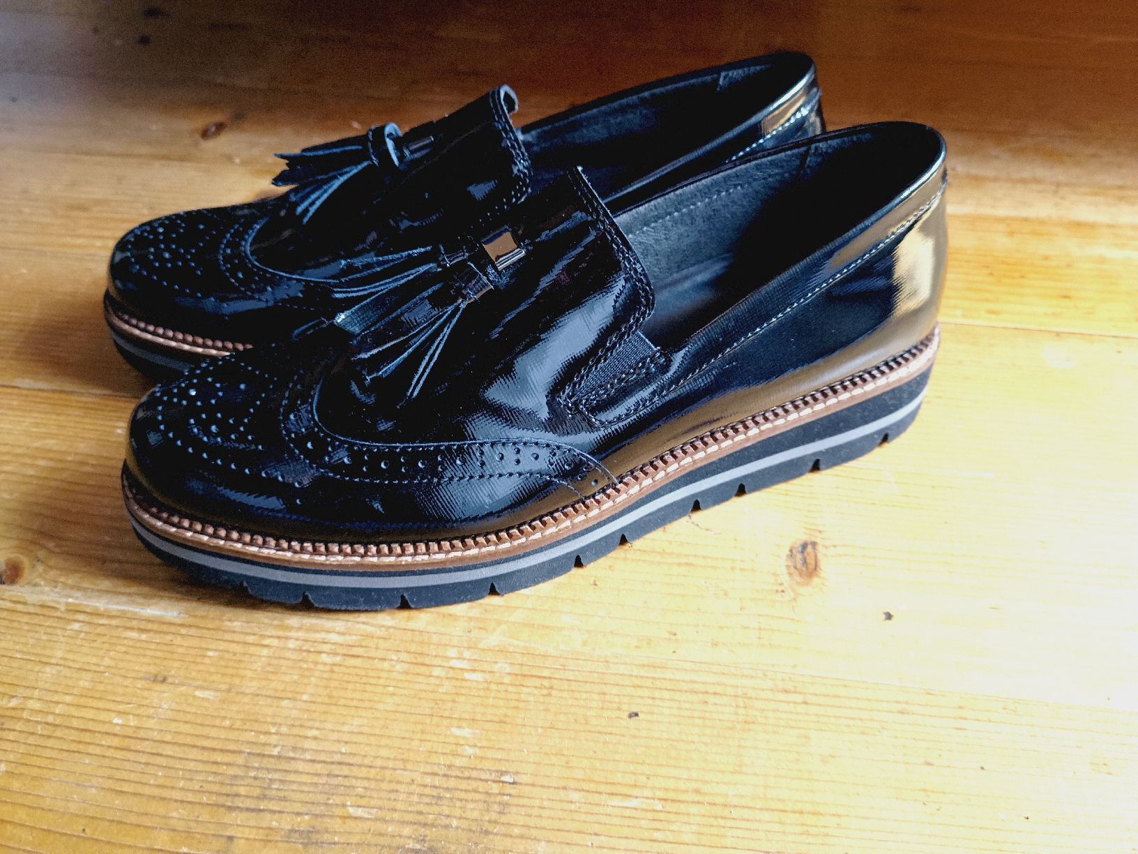 Scarpe da donna: Gabor Lack Schuh, Gr. 40,Neu! – Nuovo (secondo la descrizione) da Utzenstorf venduto da Polo6r 1