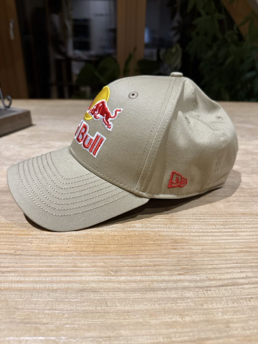 Hüte, Mützen & Caps: Redbull Cap NewEra – Gebraucht aus Utzenstorf von MountainClimbers 1