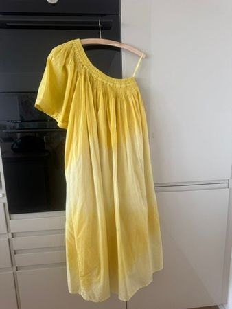 Robe Leon Harper