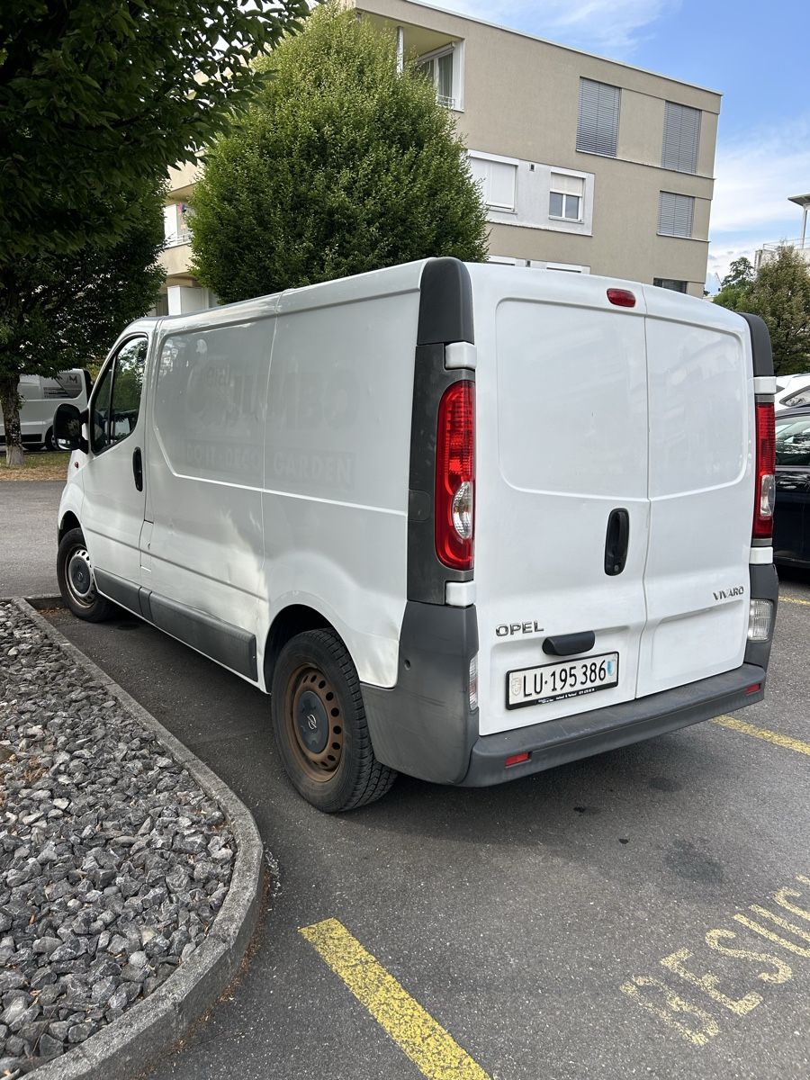 Veicoli commerciali: Opel Vivaro 2.0 Diesel  – Usato da Sursee venduto da fer_n6vf 3