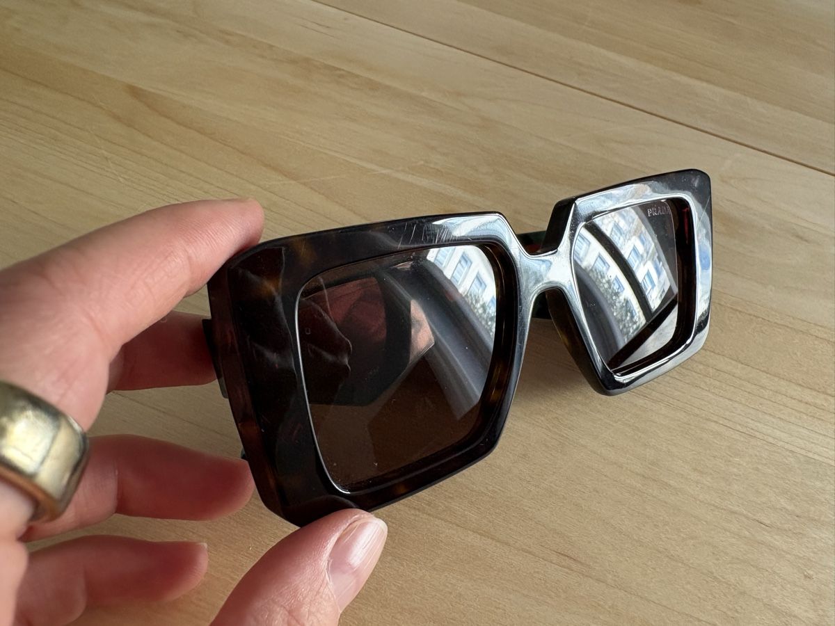 Prada Occhiali & Lenti: Prada Sunglasses – Usato da Zürich venduto da Mm2A 4