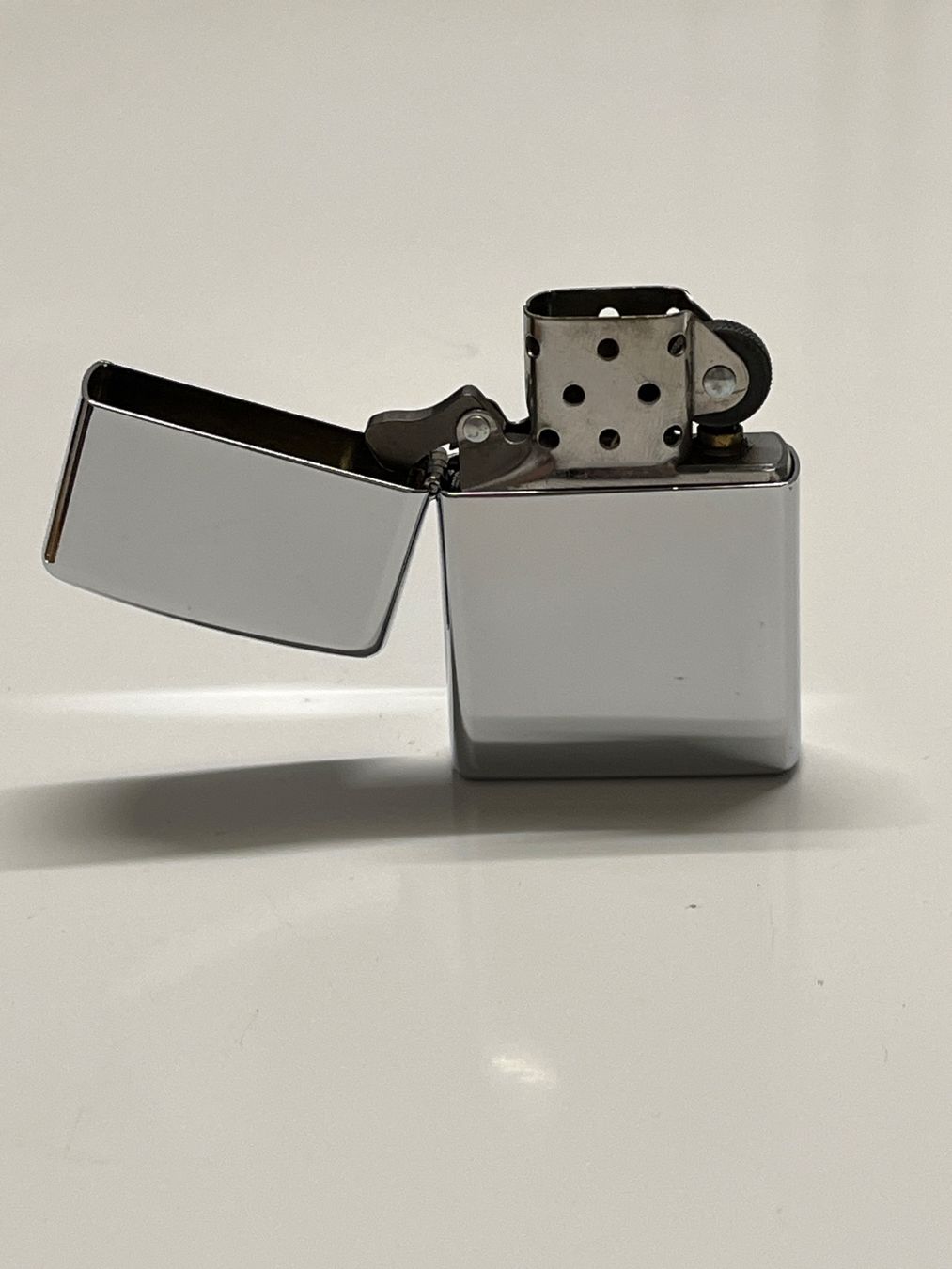 Zippo Feuerzeuge: Zippo Feuerzeug Chrome High Polished – Gebraucht aus Zürich von VVintage 2