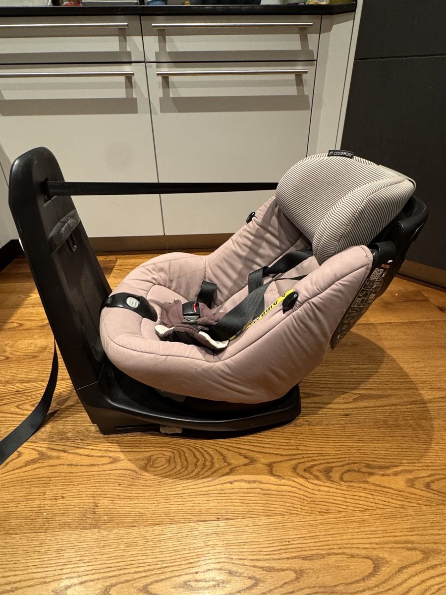 Maxi-Cosi Seggiolini per auto: Maxi-Cosi Kleinkindsitz i-Size, drehbar – Usato da Balm b. Günsberg venduto da enomis83 2