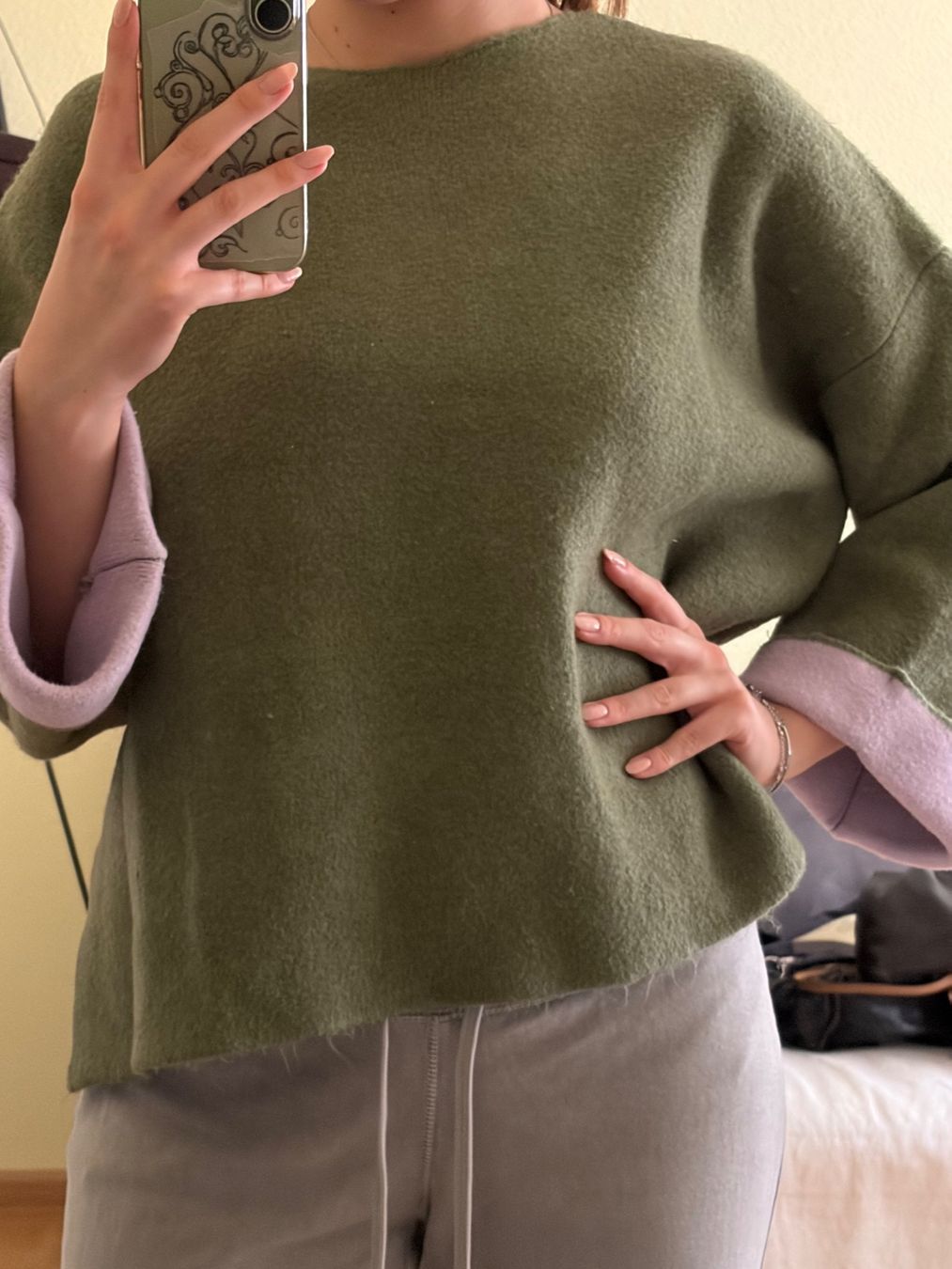 Zara Pullover & Sweatshirts: Grüner Pullover ZARA – Gebraucht aus Basel von pau_w9yw