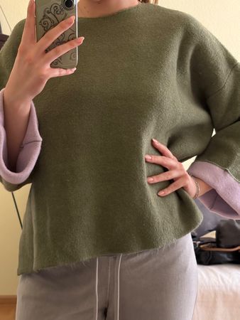 Grüner Pullover ZARA