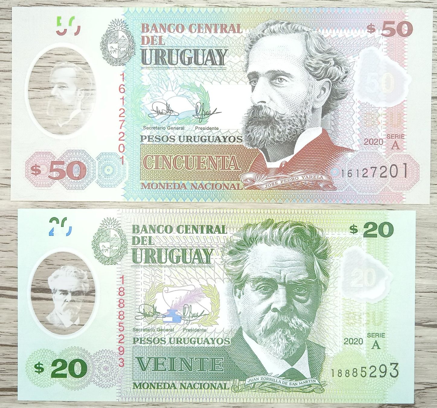 Banconote: Uruguay 20,50 Pesos Polymer SERIE A UNC – Nuovo (secondo la descrizione) da Cousset venduto da Patricio77
