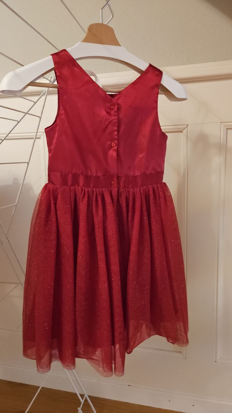 H&M Vestiti & Gonne: Mädchen Kleid Gr. 128 H&M – Usato da Murten venduto da RYO_RYO 1
