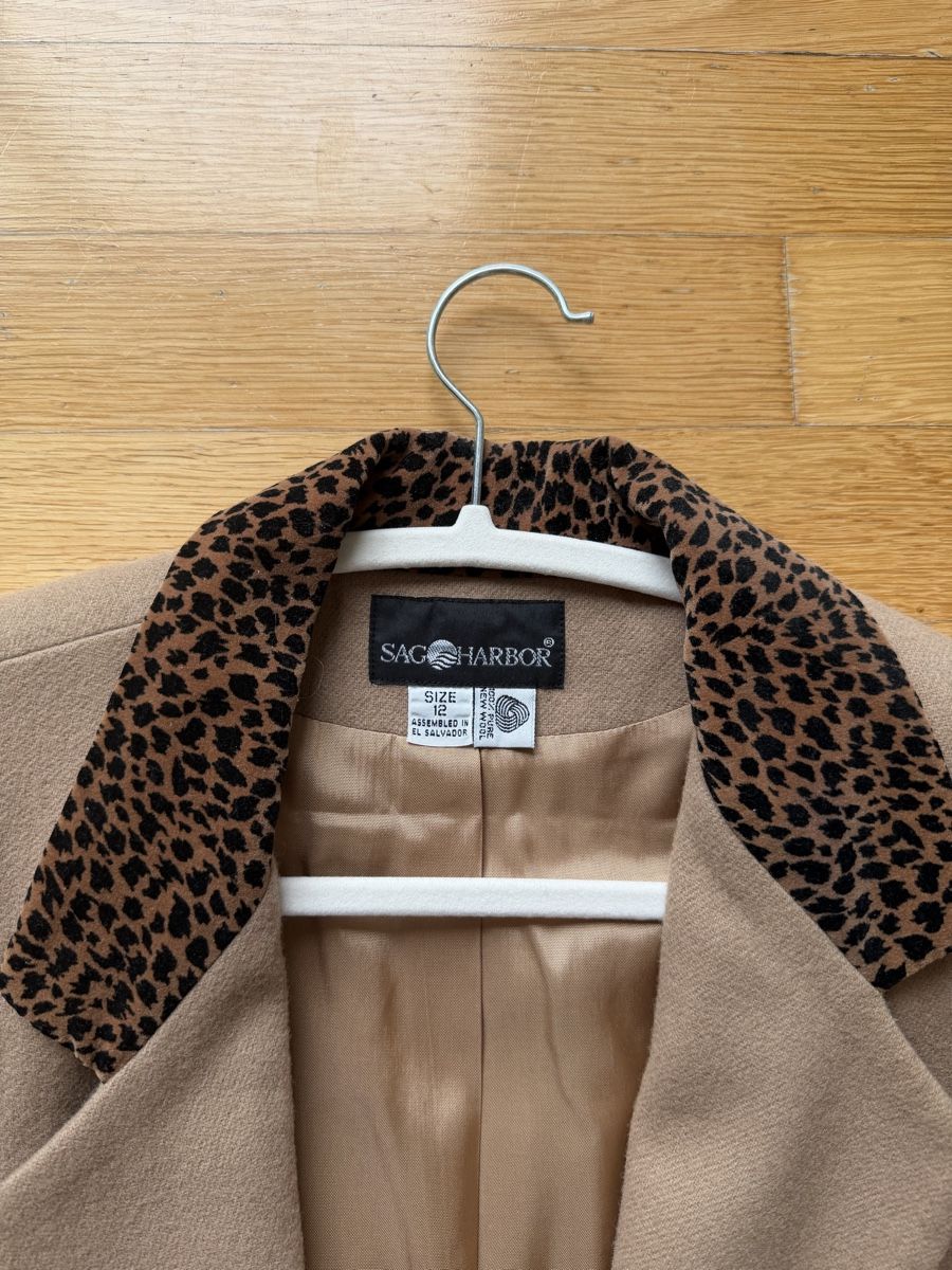 Giacche: Vintage Wool Blend Blazer, Leopard Collar, Size 14, Tan – Usato da Zürich venduto da Pandainlondon 1