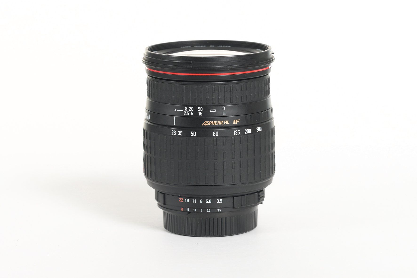 Sigma Obiettivi: Sigma 28-300mm (Nikon) – Usato da Wädenswil venduto da tevyag