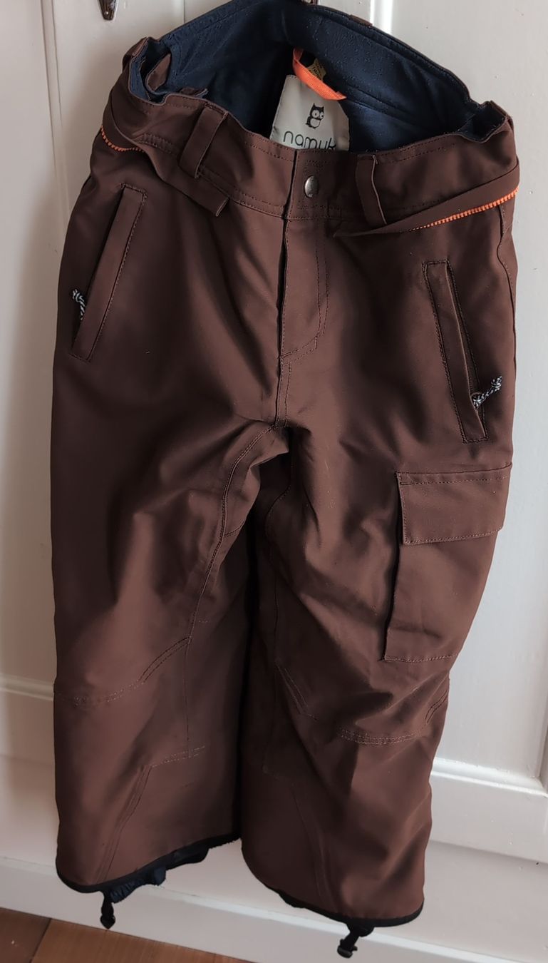 Namuk Pantaloni: Namuk Skihose Grösse 128, Braun – Usato da Niederönz venduto da drixle