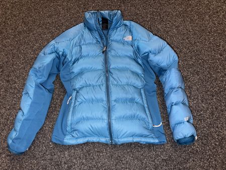 The North Face Daunenjacke 550 Füllkraft Gr. M blau Top Zust