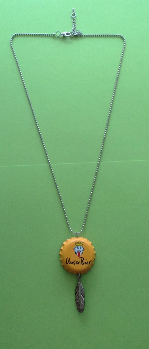 Catenine: Kette mit Anhänger Ueli Bier Deckel – Nuovo (secondo la descrizione) da Basel venduto da maripas17