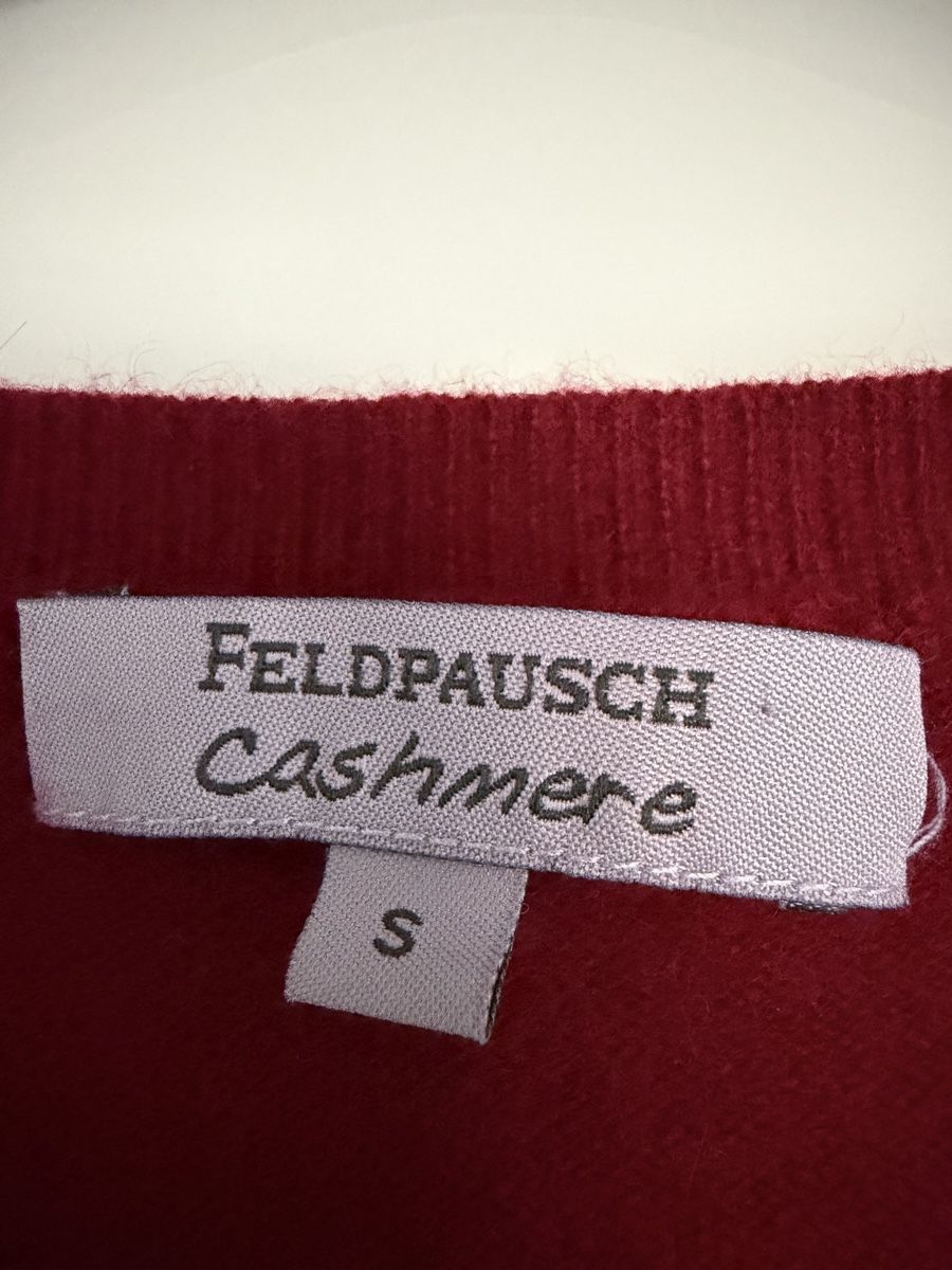 Jacken: 100% Kaschmircardigan in dunkelrot – Gebraucht aus Grenchen von servet.t 2