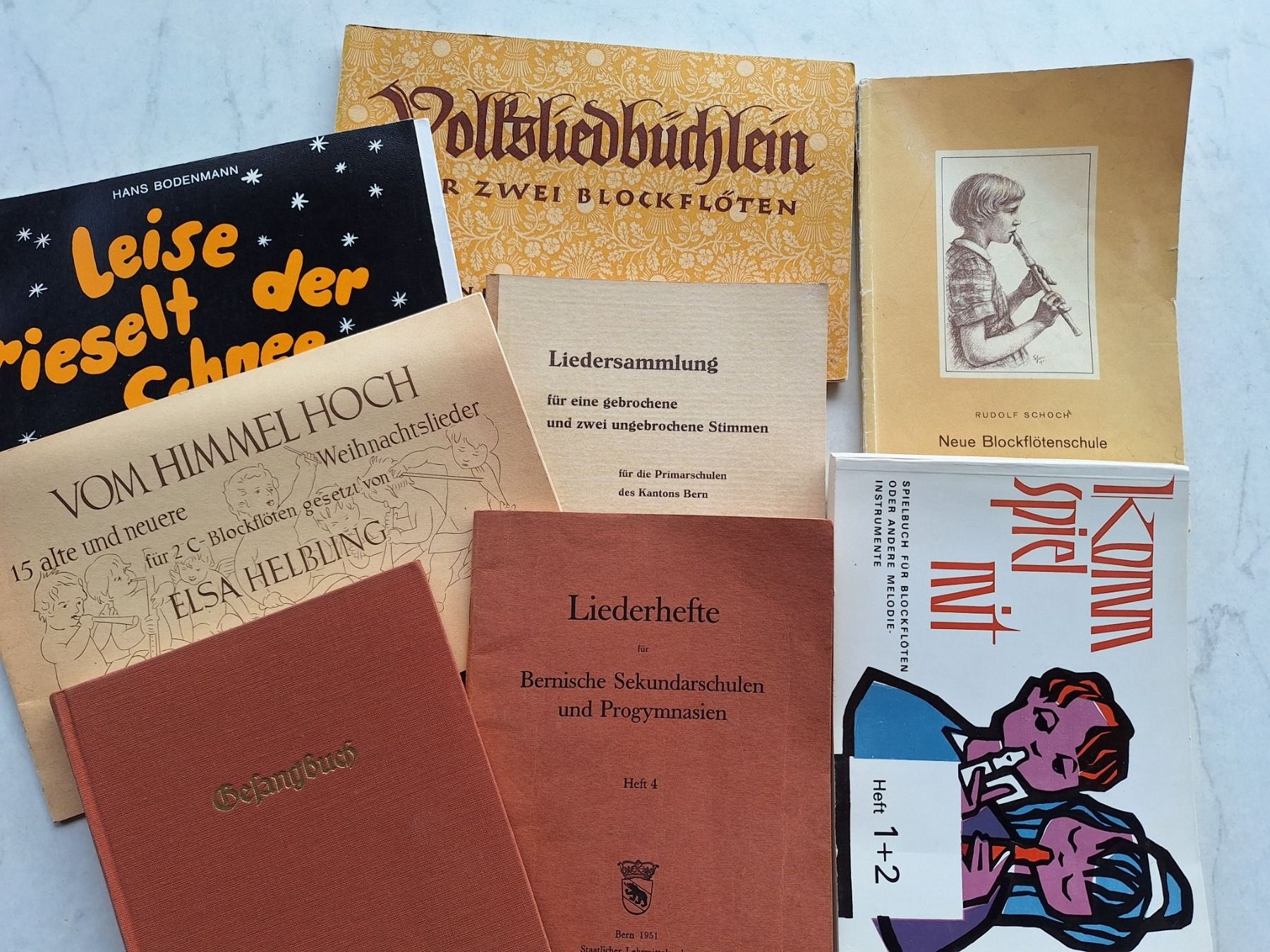 Libri: 8 STK BLOCKFLÖTEN NOTENHEFTE – Usato da Huttwil venduto da Kunterbuntli
