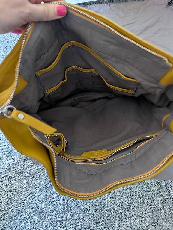 Liebeskind Borse: Ledertasche Liebeskind Berlin Senfgelb – Usato da Konolfingen venduto da Honey870 3
