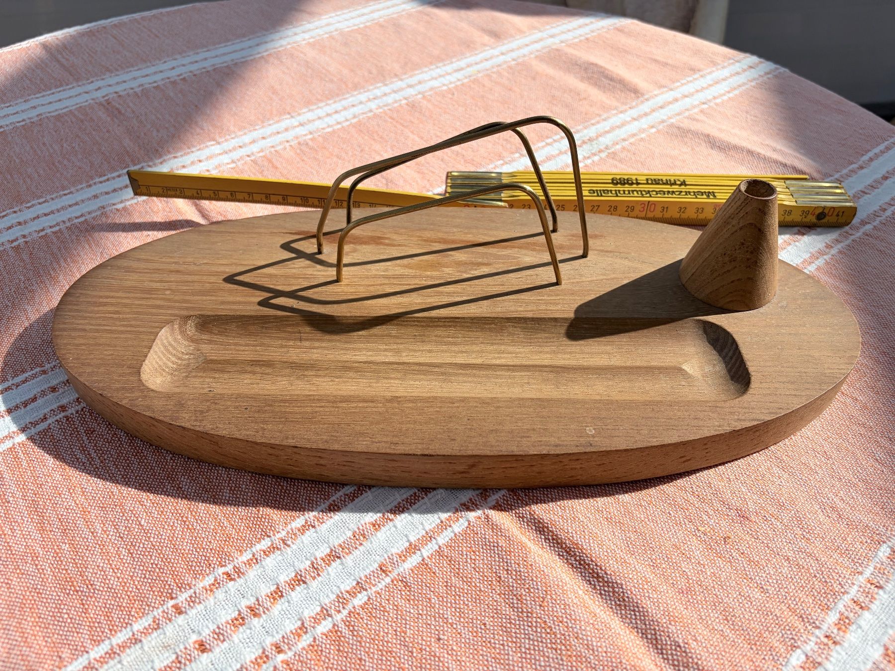 Piatti di portata: Schreibtischgarnitur mit Halterung, Vintage Design – Usato da Herisau venduto da thin999