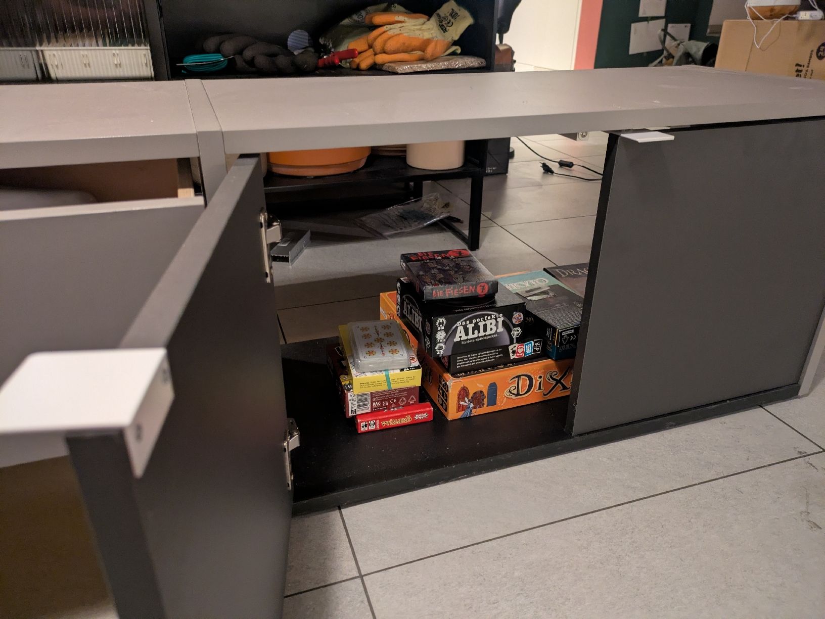 Mobili TV: Sideboard / TV-Möbel – Usato da Lenzburg venduto da Thoimes 2
