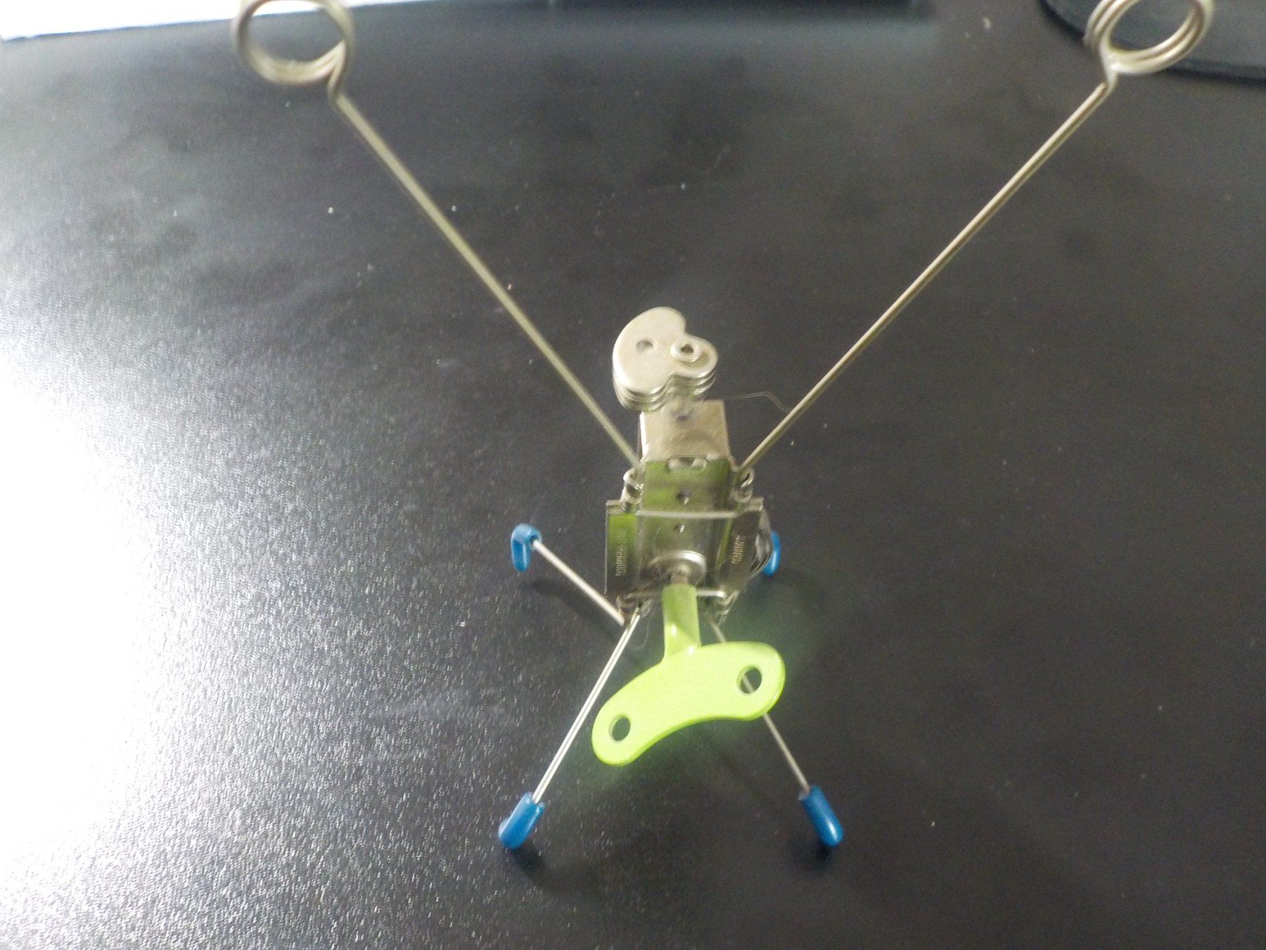 Spielzeuge: lustige aufziehbare Wackelfigur – Neu (gemäss Beschreibung) aus Muri b. Bern von Silbervenus 1