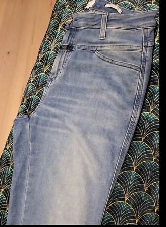 Damen Jeans hellblau  von Closed Grösse 28 Zustand neu
