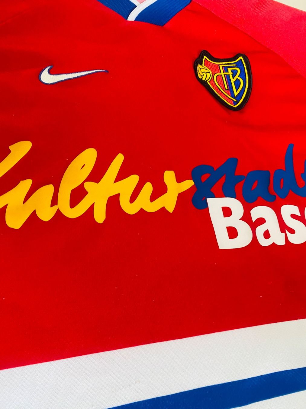 Nike Leibchen & Hosen: FC Basel Trikot 1997 Vintage Nike – Gebraucht aus Basel von Skindamon 1