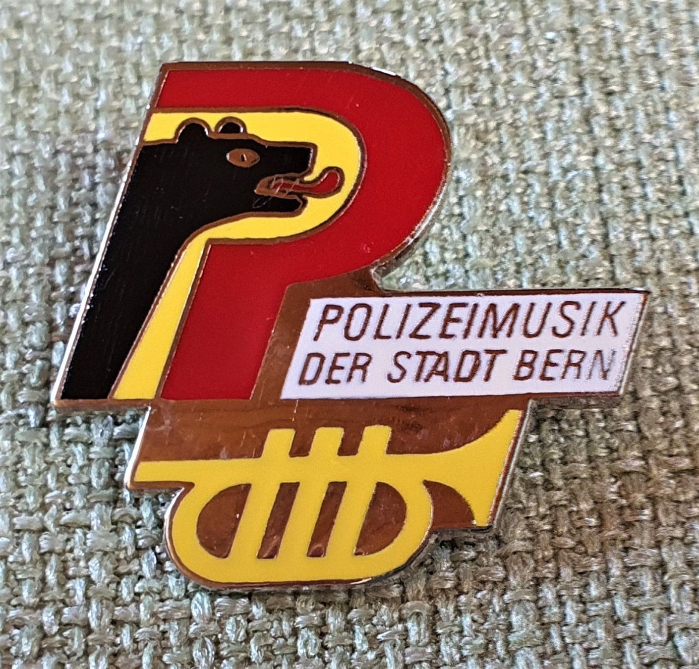 Placchette & Badge: E379 - Pin Polizeimusik der Stadt Bern – Usato da Reinach BL venduto da Boston-Verkauf