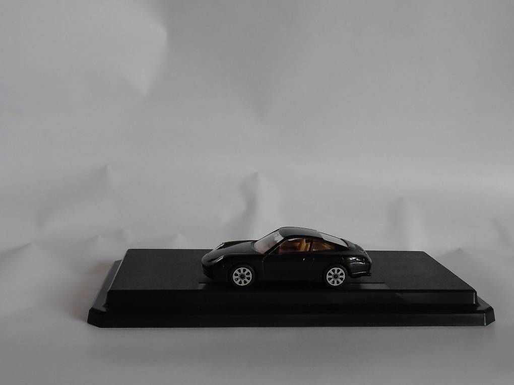 Modellini d'auto: Modellautos (4 Stück) 1:37-1:43 (gebraucht) – Usato da Hombrechtikon venduto da Fbaettig 1