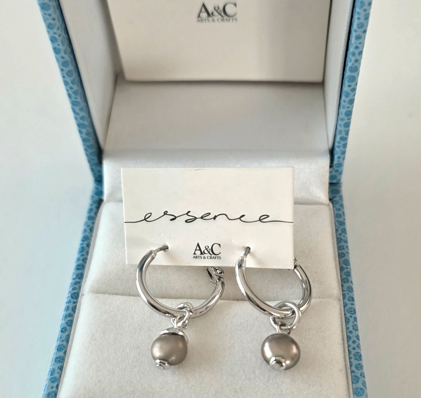 Boucles d'oreille: Design Creolen mit Perlen - A&C neu – Neuf avec emballage d'origine à Uetikon am See par Springdream 4
