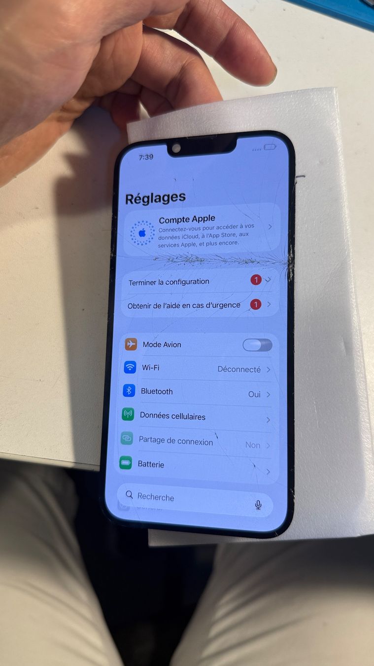 Apple Telefoni cellulari / Smartphones: Écran original iPhone 14 partiellement abîmé – Difettoso da Morges venduto da DA-repa 7