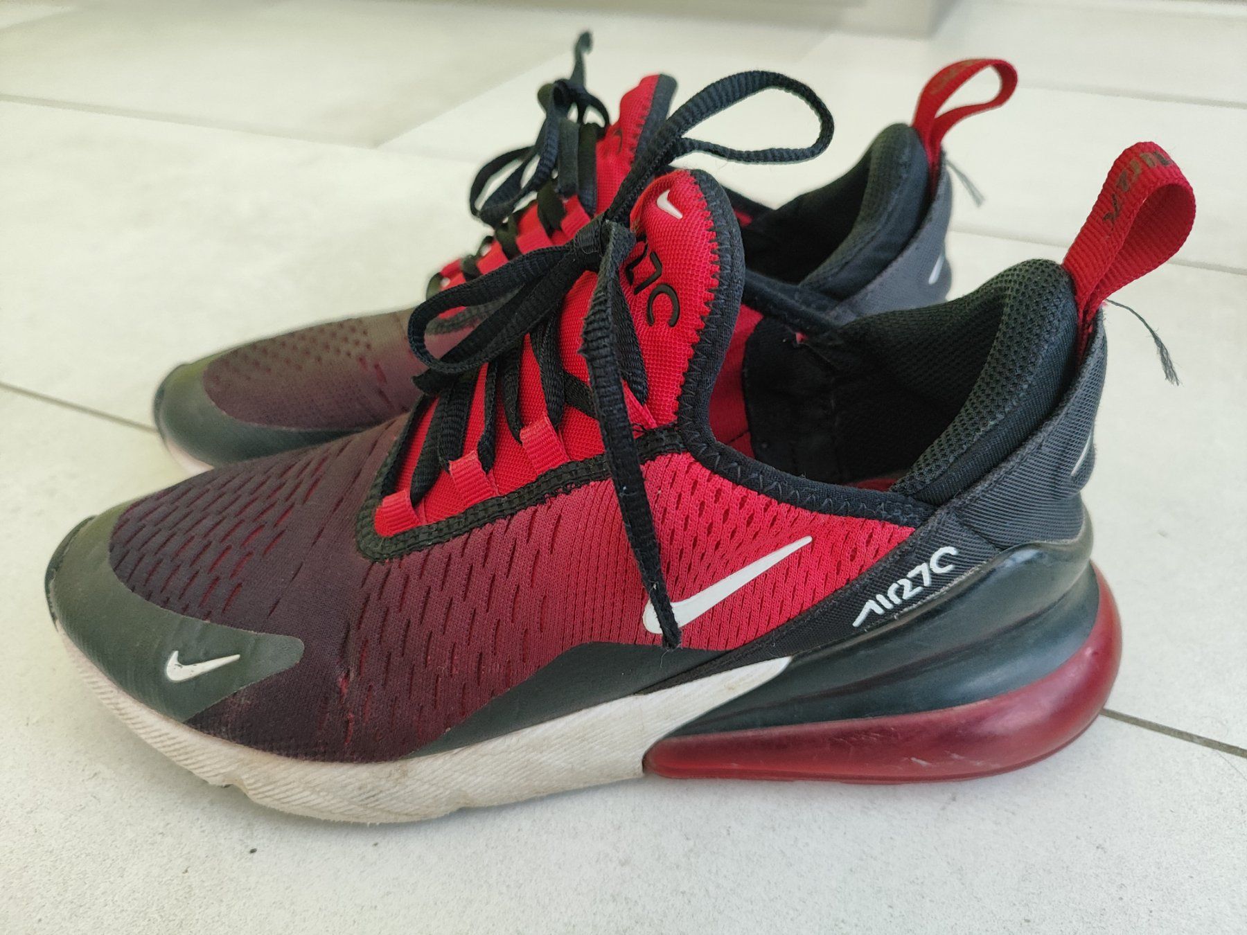 Nike Scarpe da uomo: Turnschuhe Nike Airmax 270 Gr. 38.5 – Usato da Seon venduto da Mandes1