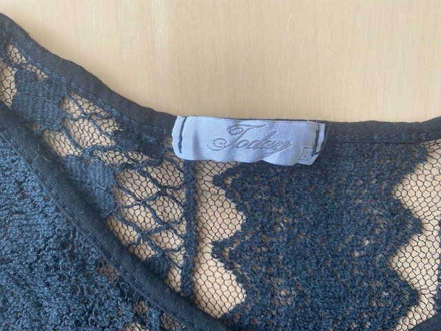 Tops: Damen Top Spitze schwarz Grösse L – D'occasion à Ergisch par July64 1