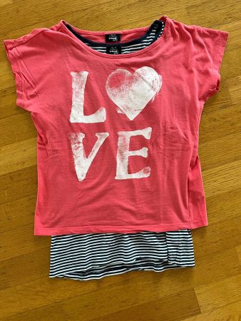 "LOVE" Shirt, Gr. 170/176 mit gestreiftem Top - Sommer-Look!