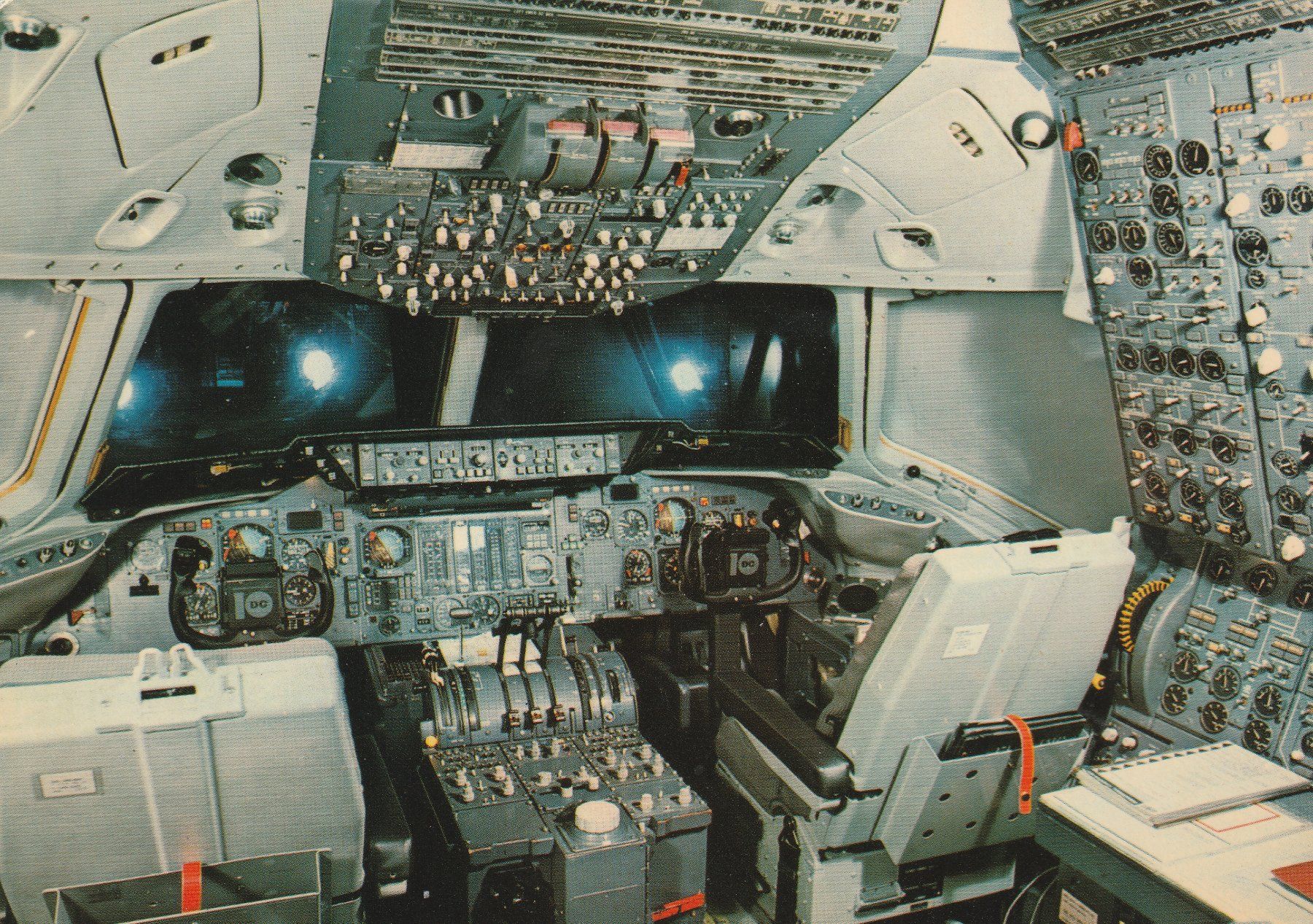 Ansichtskarten: AK Cockpit einer DC-10 – Gebraucht aus Breitenbach von