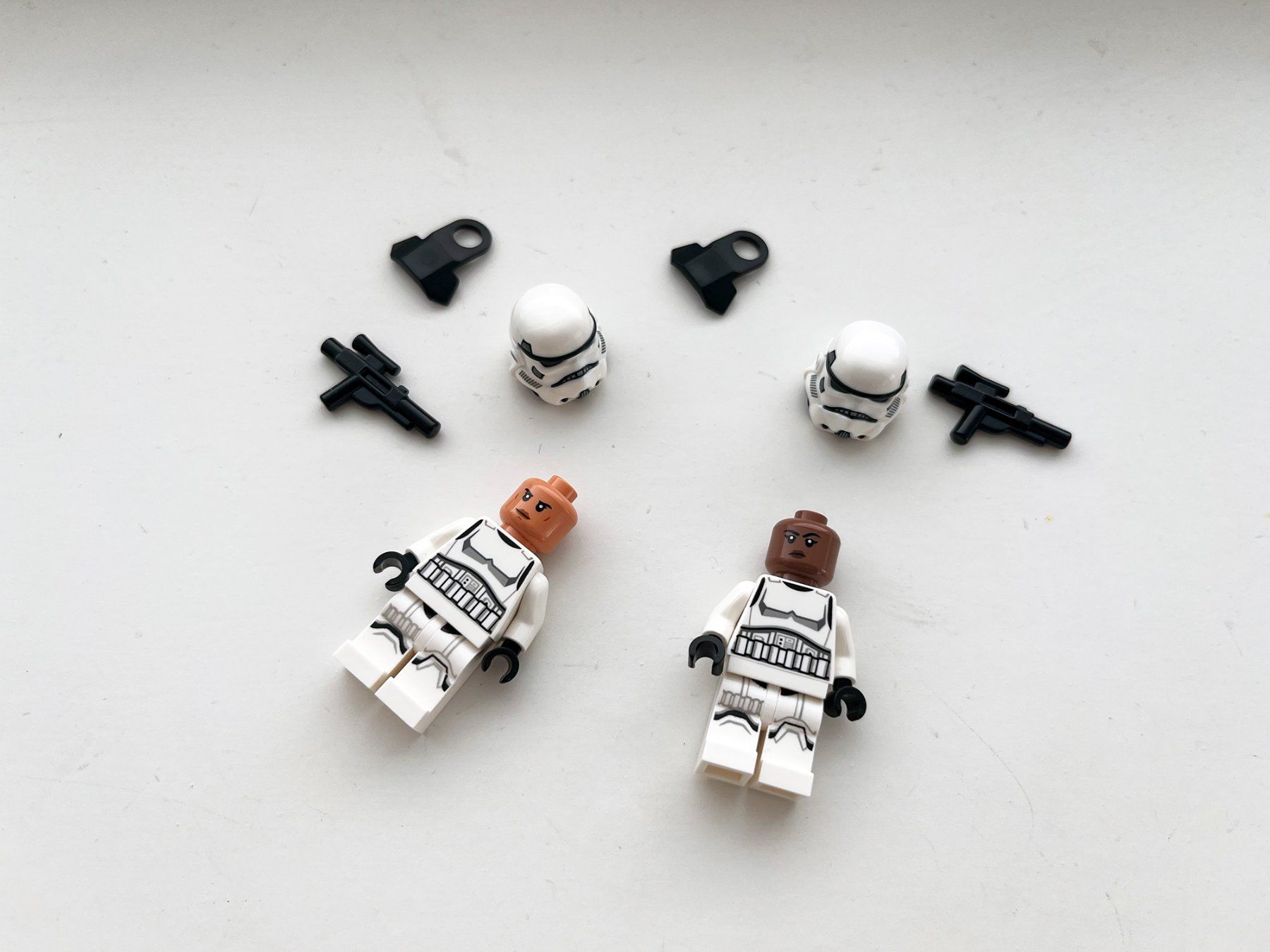 Lego Baukästen: LEGO Star Wars - Imperial Stormtroopers + Pauldrons – Gebraucht aus Lausanne von BeyondStories 2