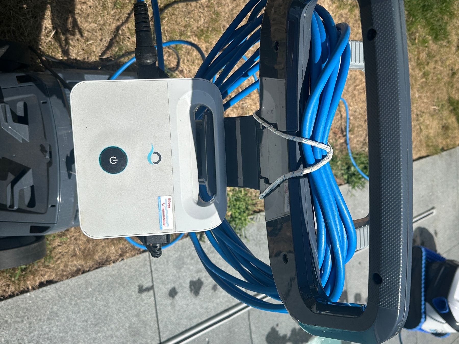 Dolphin Accessori per Piscine: Poolroboter Dolphin S200 – Usato da Bern venduto da koechli-sani 2