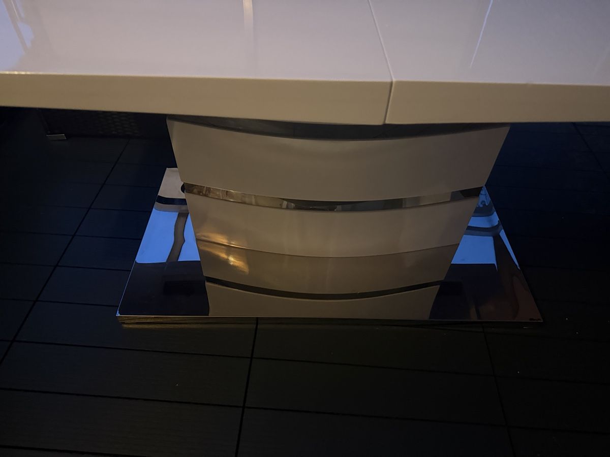 Tische: Esstisch – Gebraucht aus St. Margrethen SG von wertxy 1